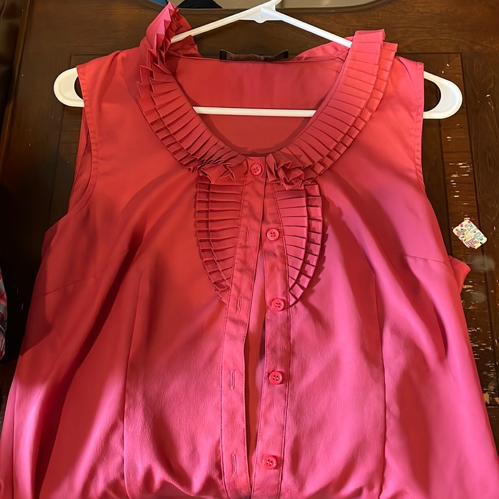 The Limited sleeveless blouse